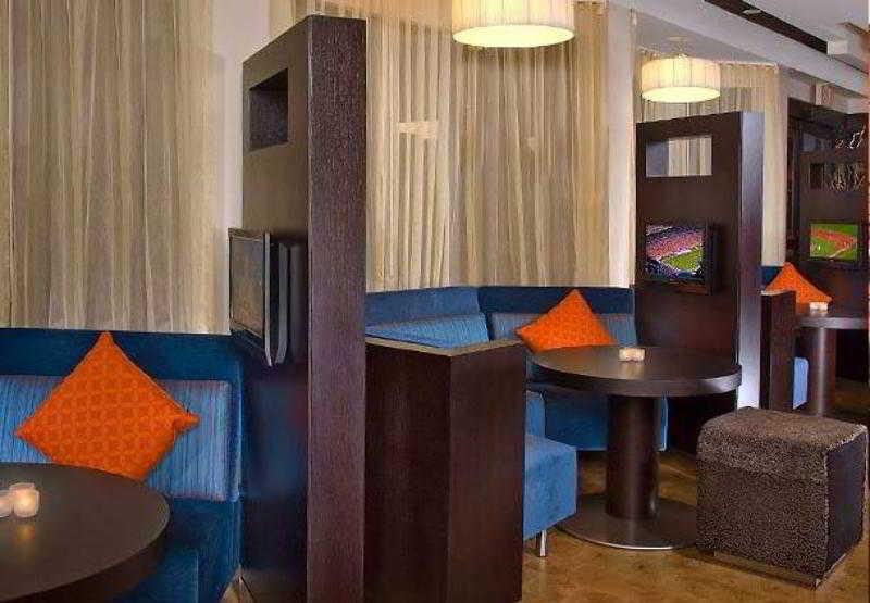 Отель Courtyard By Marriott Ленсинг Ресторан фото